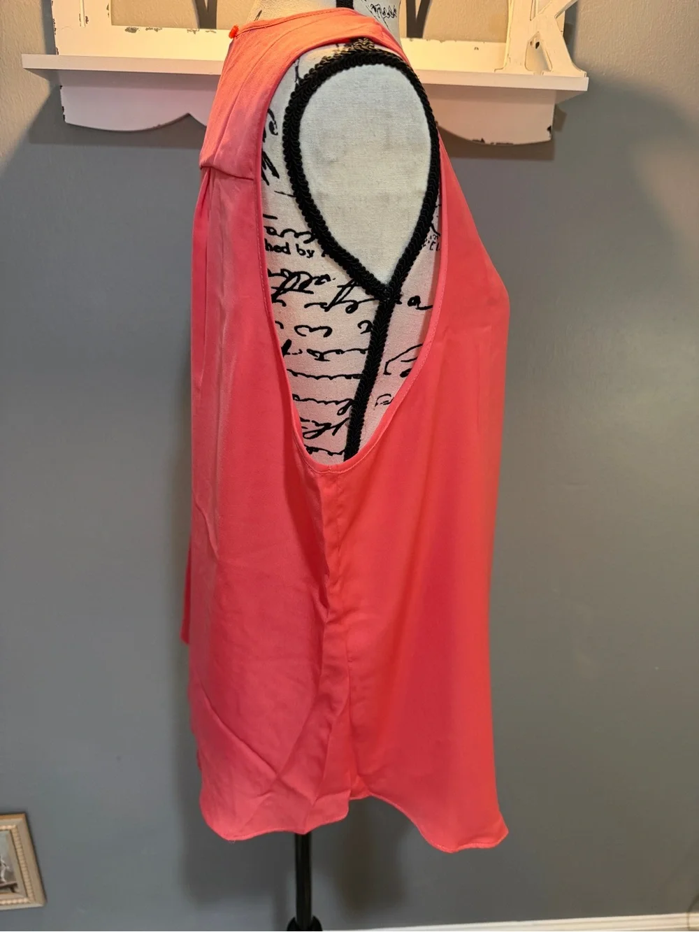 CATO CORAL SLEEVELESS KEYHOLE CAMISOLE SZ XL